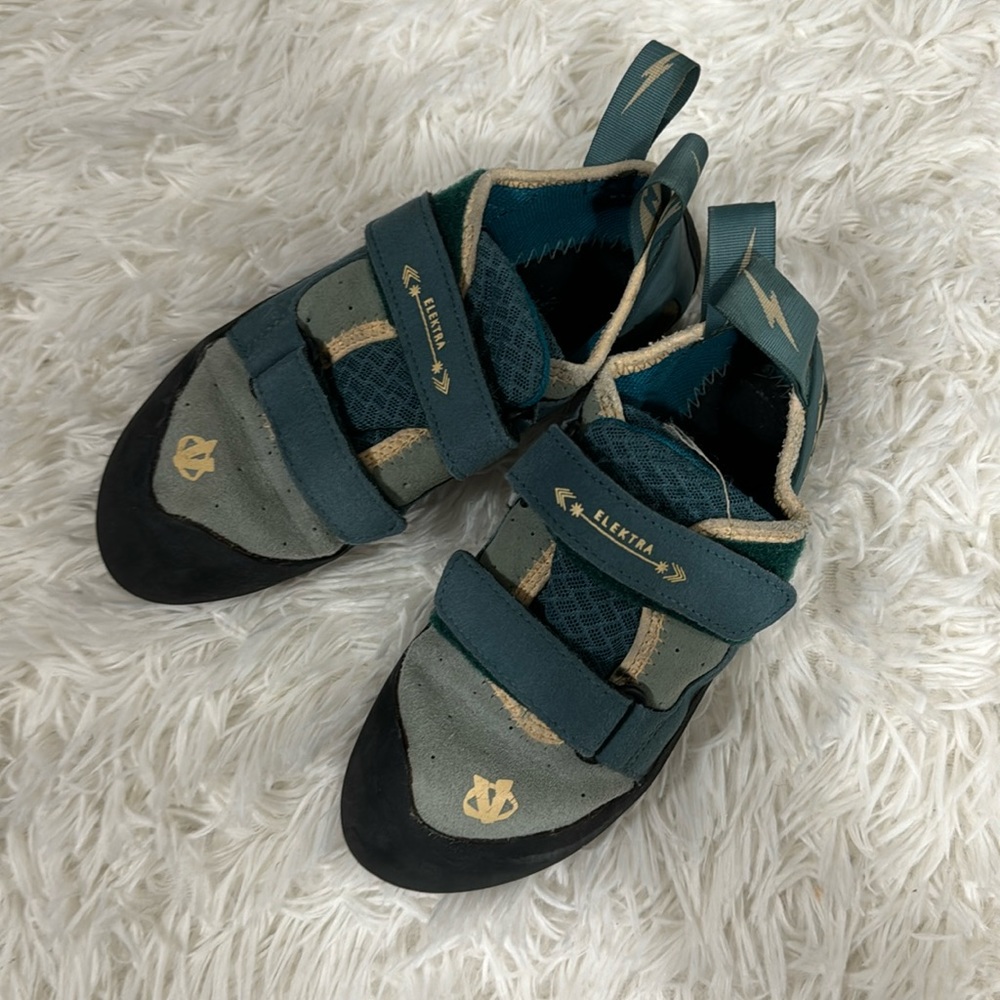 Electra trak bouldering shoes